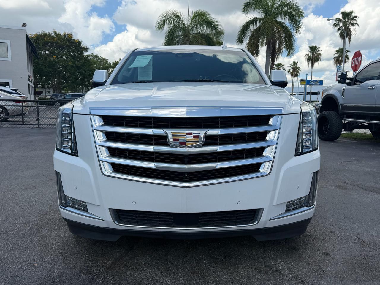 2016 Cadillac Escalade — photo 11
