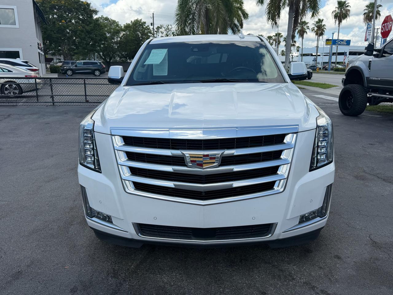 2016 Cadillac Escalade — photo 12