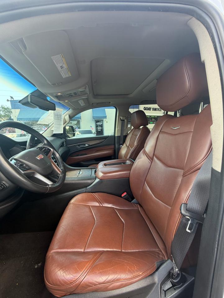 2016 Cadillac Escalade — photo 15