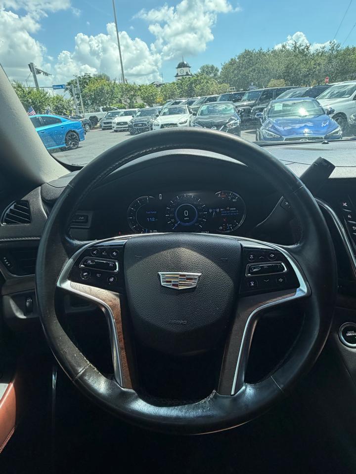 2016 Cadillac Escalade — photo 25