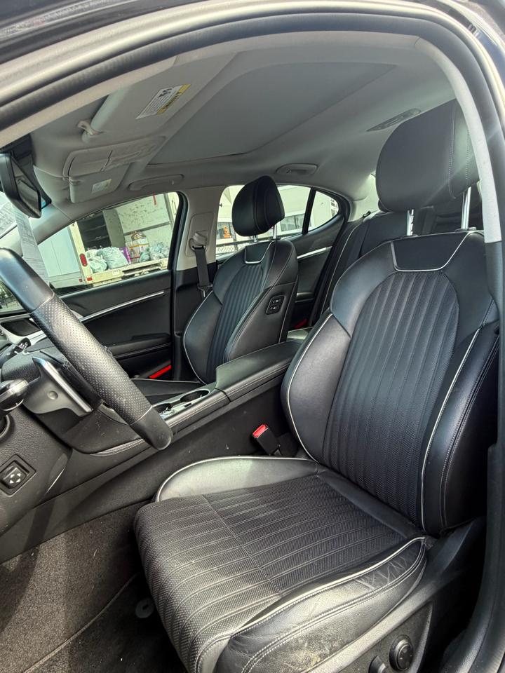 2019 Genesis G70 — photo 17