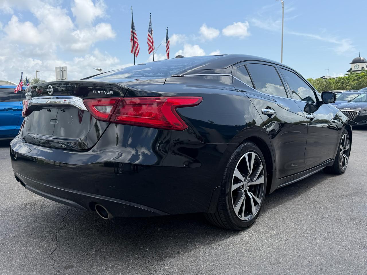 2017 Nissan Maxima — photo 5
