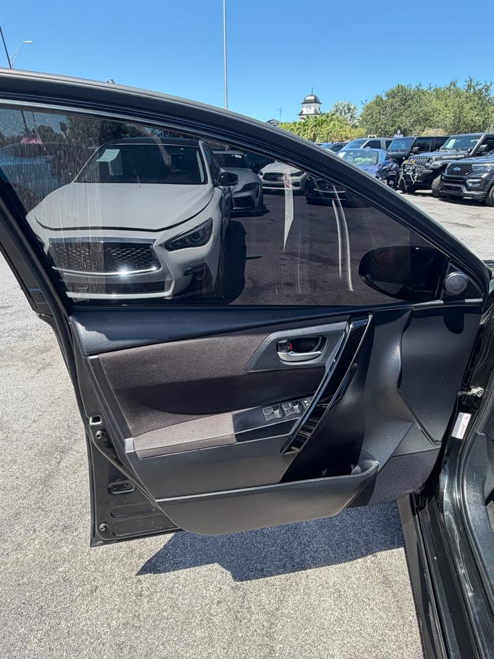 2018 Toyota Corolla — photo 13