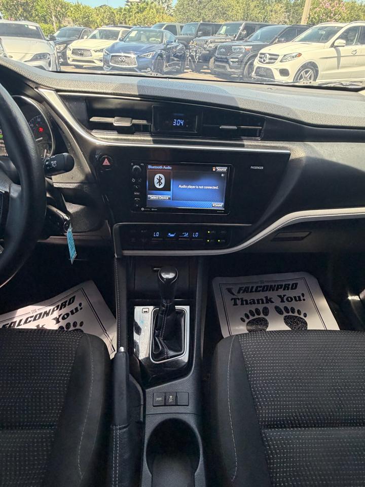 2018 Toyota Corolla — photo 20