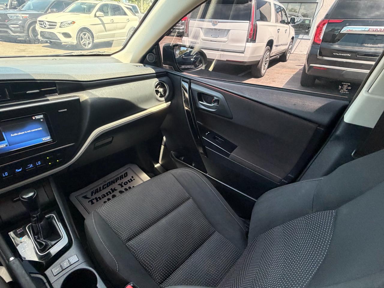 2018 Toyota Corolla — photo 21