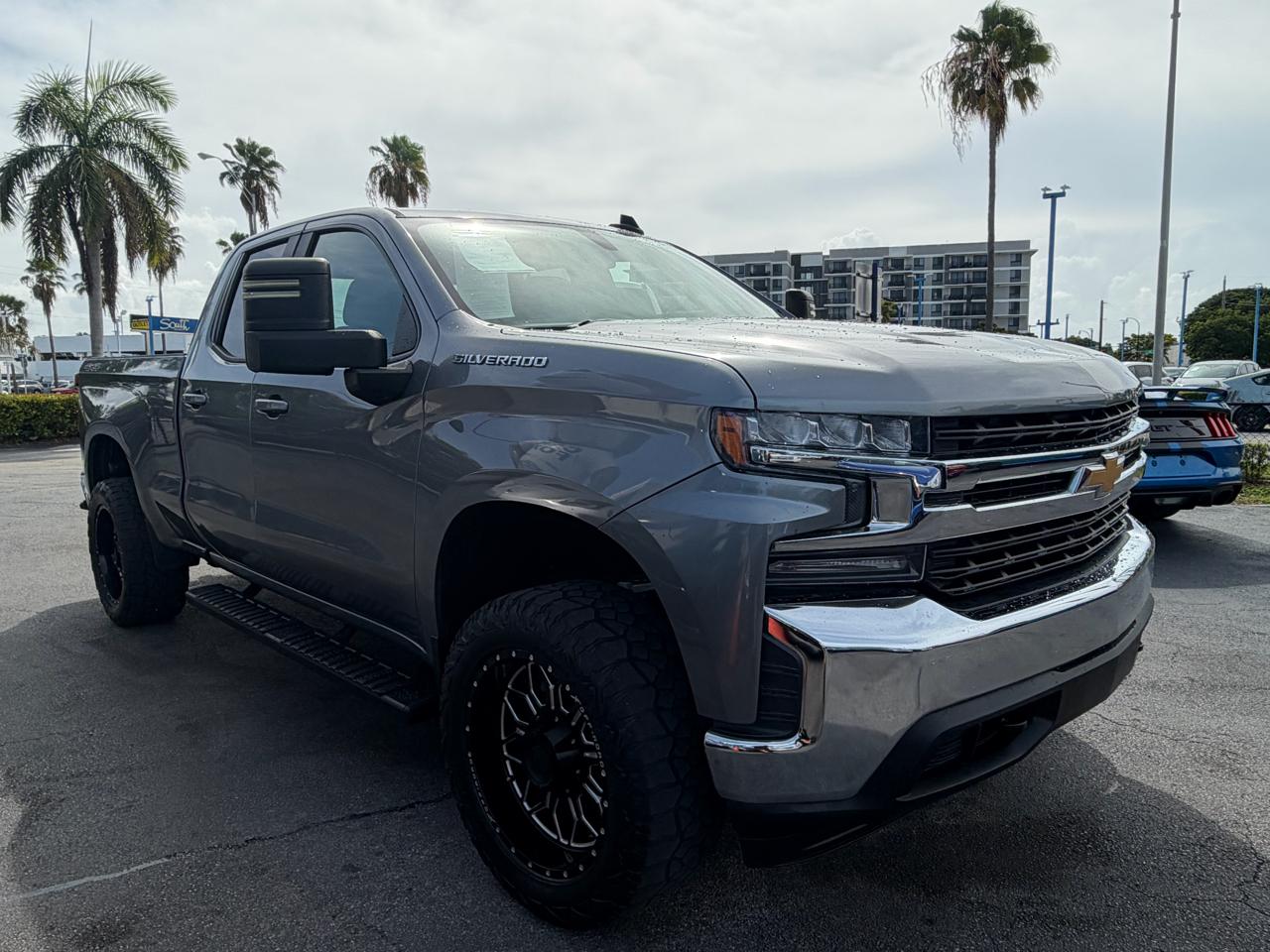2020 Chevrolet Silverado 1500 1LT Crew Cab 4WD