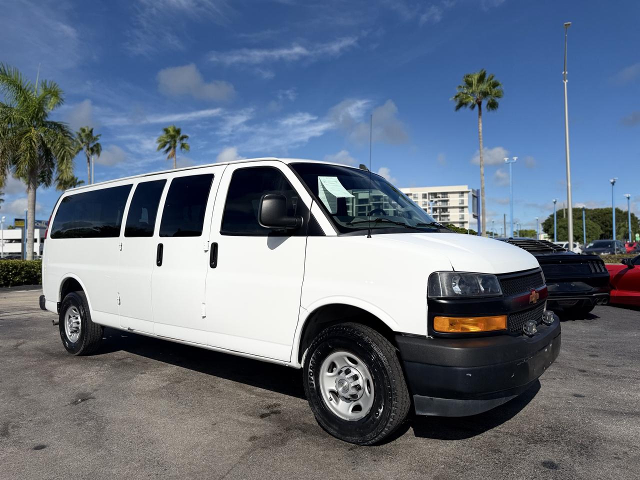  2021 Chevrolet Express 3500 LS Extended RWD   