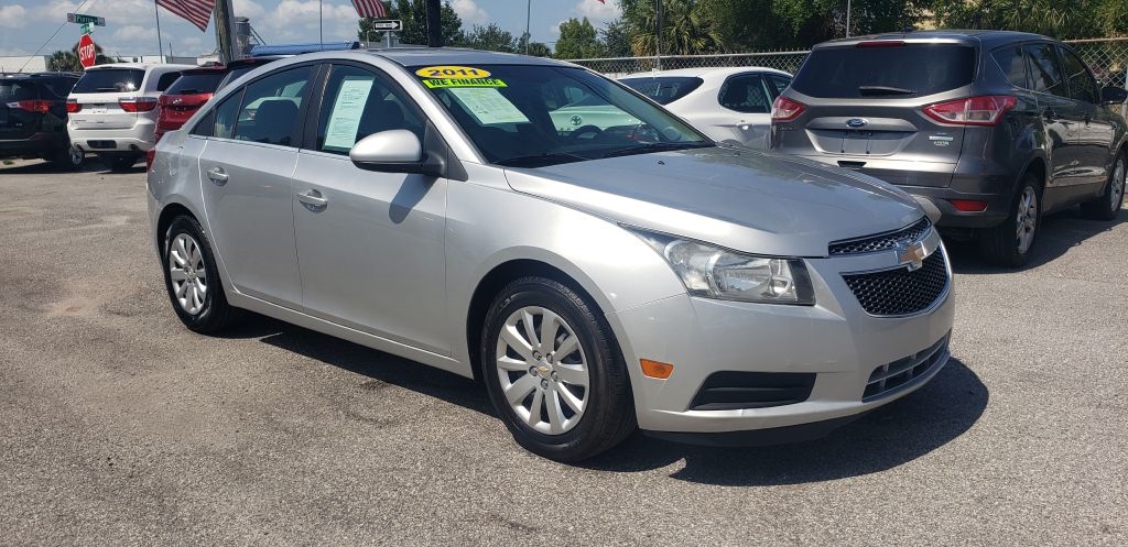 Chevrolet Cruze 1LT 2011