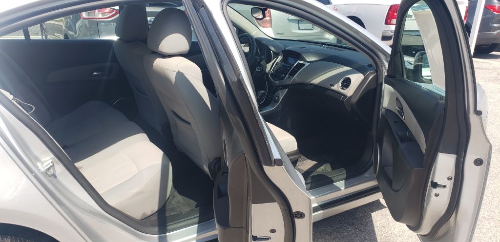 Chevrolet Cruze 1LT 2011