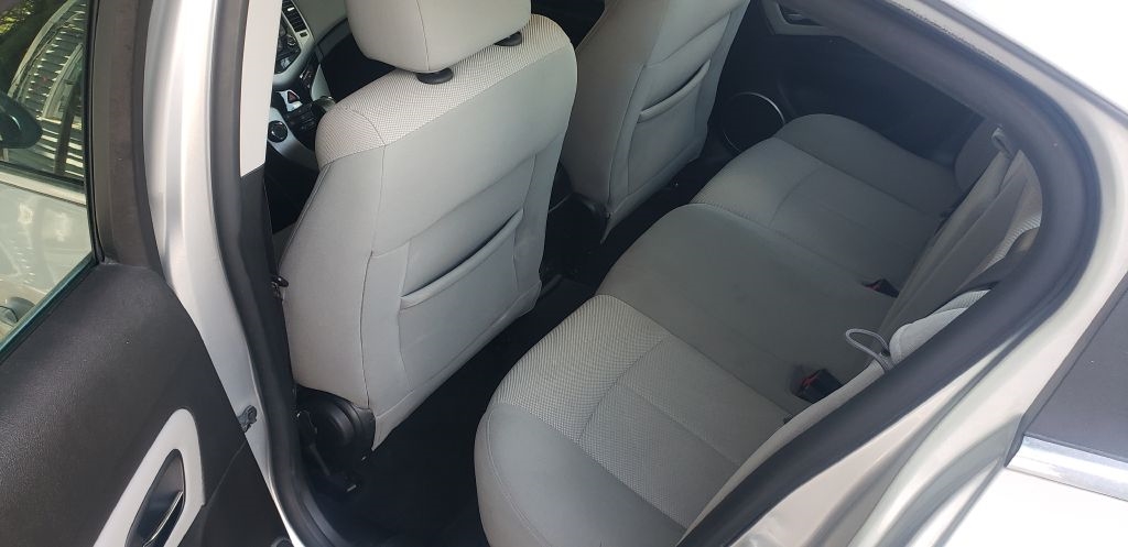 Chevrolet Cruze 1LT 2011