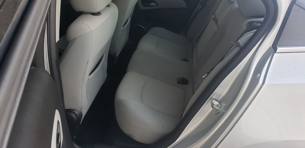 Chevrolet Cruze 1LT 2011