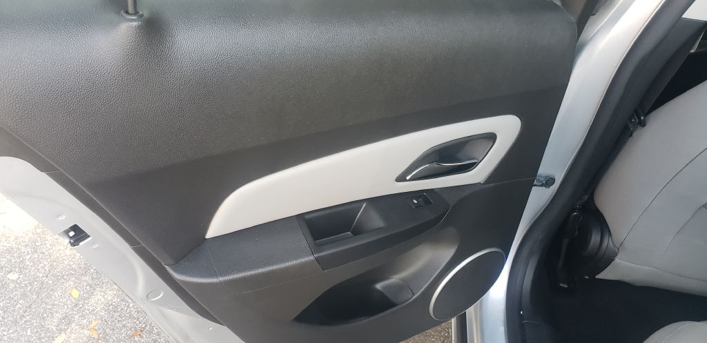 Chevrolet Cruze 1LT 2011