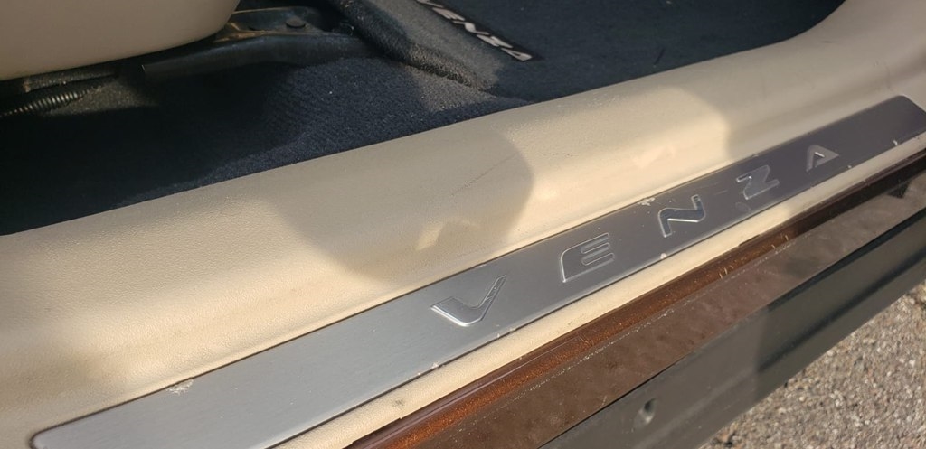 Toyota Venza FWD I4 2011