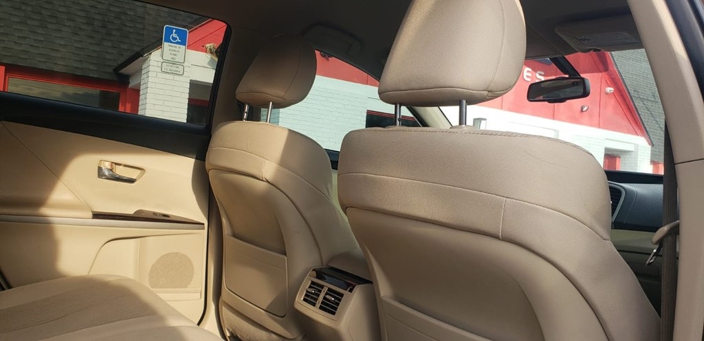 Toyota Venza FWD I4 2011