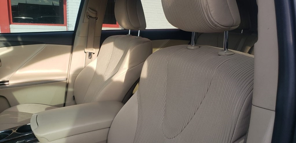 Toyota Venza FWD I4 2011