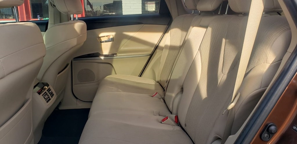 Toyota Venza FWD I4 2011