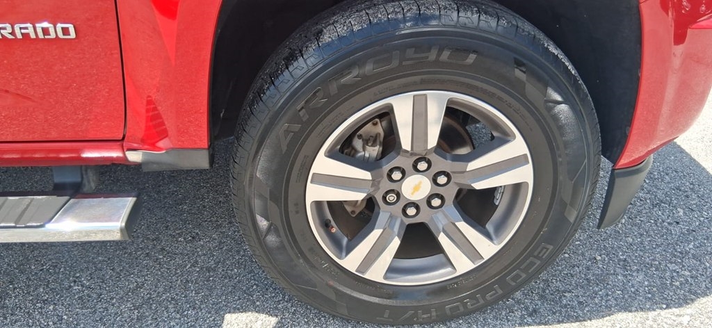 Chevrolet Colorado Work Truck Crew Cab 2WD Short Box 2017