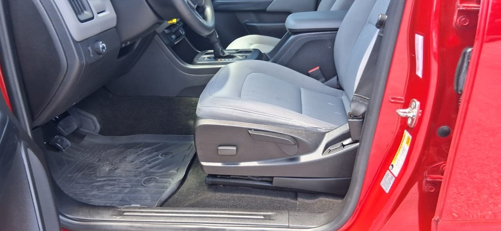 Chevrolet Colorado Work Truck Crew Cab 2WD Short Box 2017