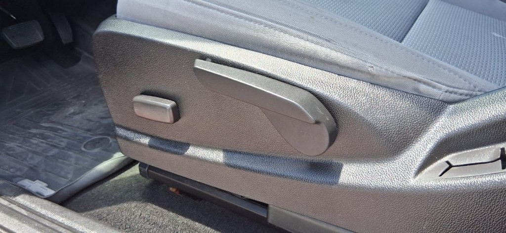 Chevrolet Colorado Work Truck Crew Cab 2WD Short Box 2017