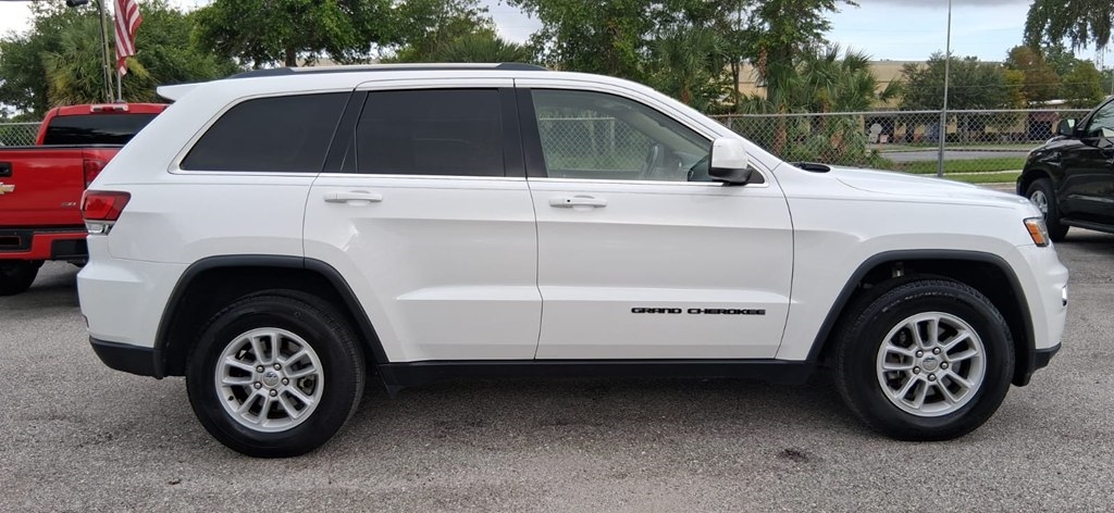Jeep Grand Cherokee Laredo 2020