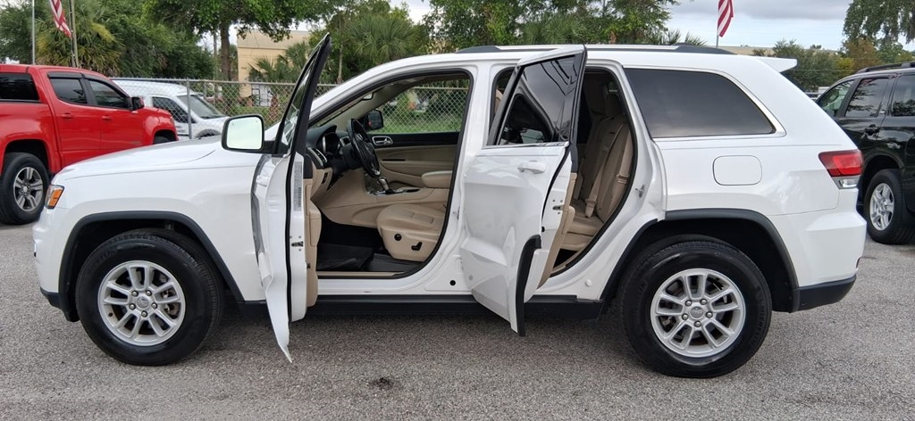 Jeep Grand Cherokee Laredo 2020