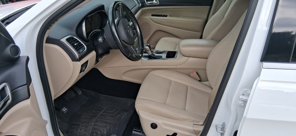 Jeep Grand Cherokee Laredo 2020