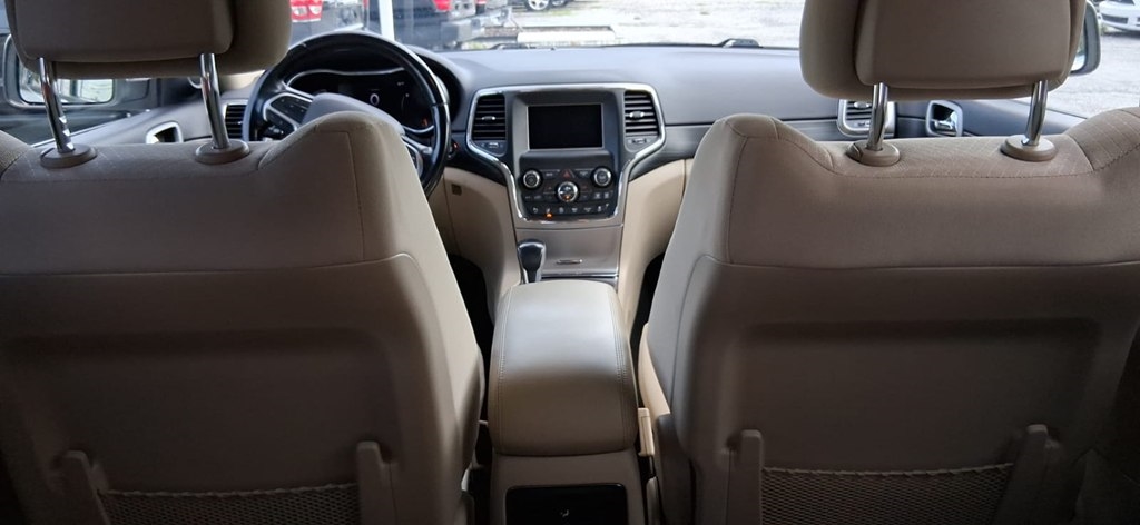 Jeep Grand Cherokee Laredo 2020