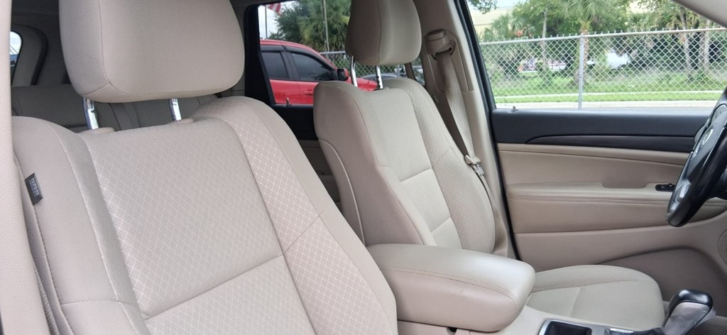 Jeep Grand Cherokee Laredo 2020