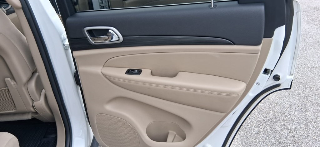 Jeep Grand Cherokee Laredo 2020