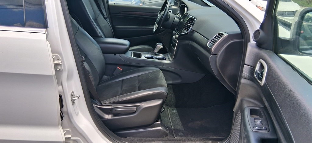 Jeep Grand Cherokee Laredo 2WD 2019