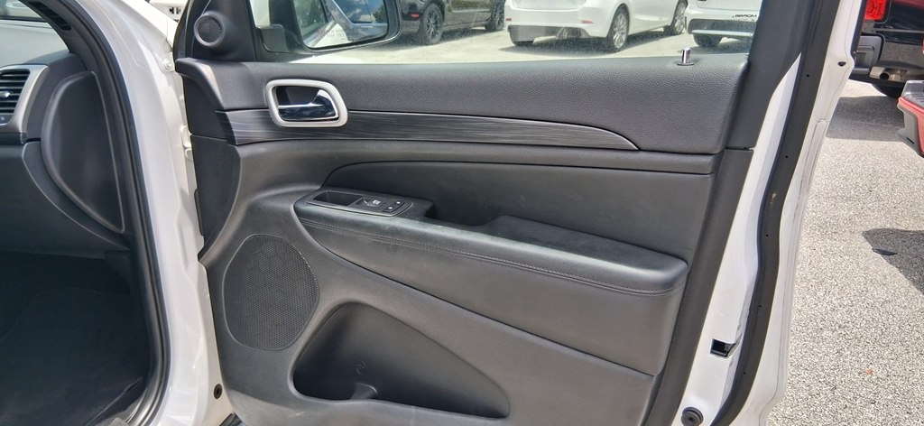 Jeep Grand Cherokee Laredo 2WD 2019