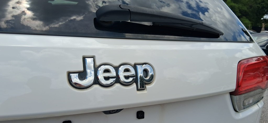 Jeep Grand Cherokee Laredo 2WD 2019