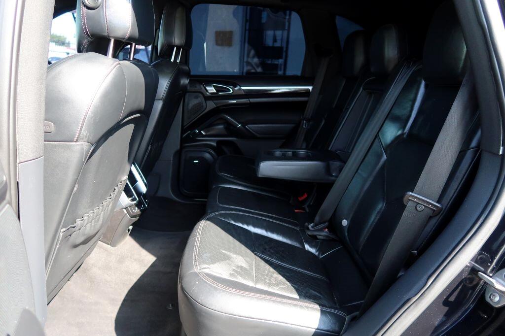Porsche Cayenne S 2012