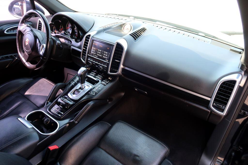 Porsche Cayenne S 2012