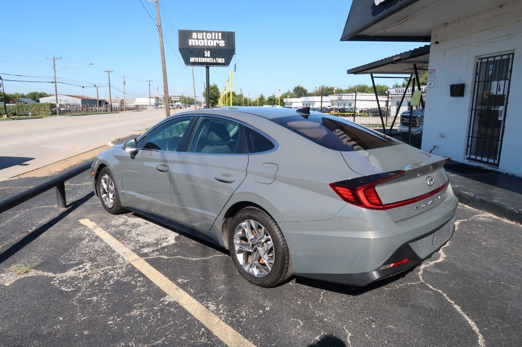 2020 Hyundai Sonata SEL photo 5
