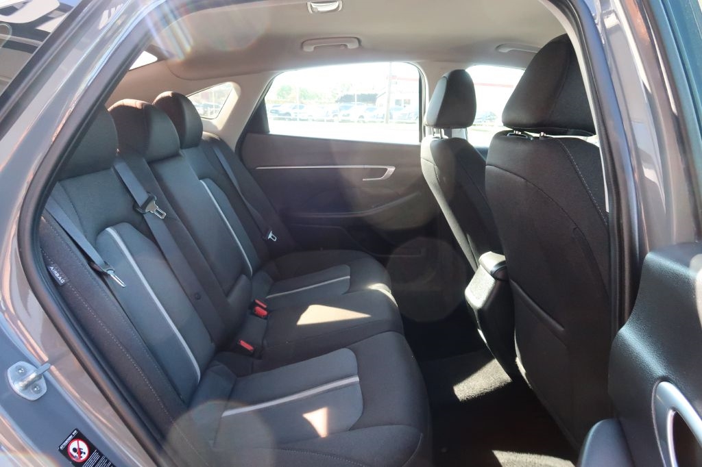 2020 Hyundai Sonata SEL photo 9