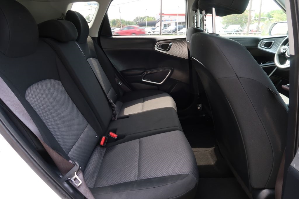 2023 Kia Soul LX photo 9