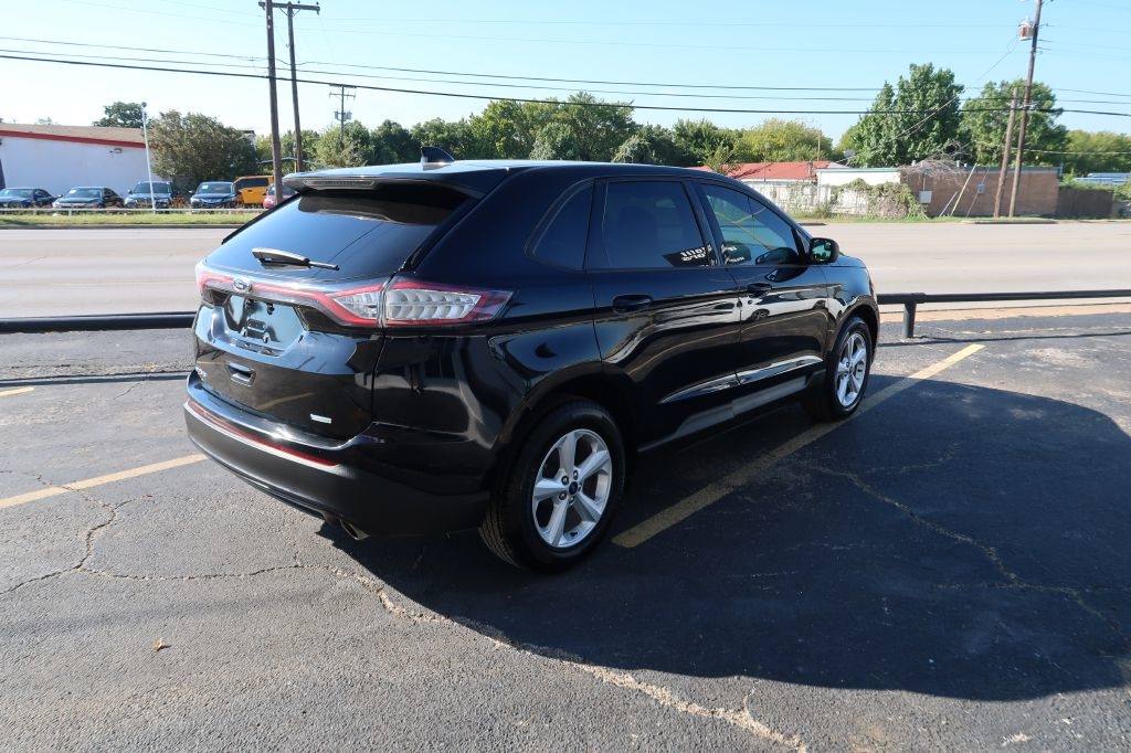 2018 Ford Edge SE photo 3