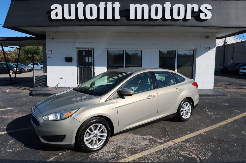2015 Ford Focus SE Sedan