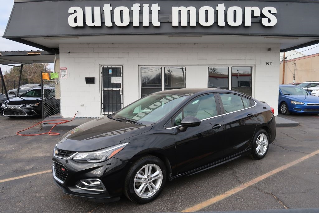 2017 Chevrolet Cruze LT Auto