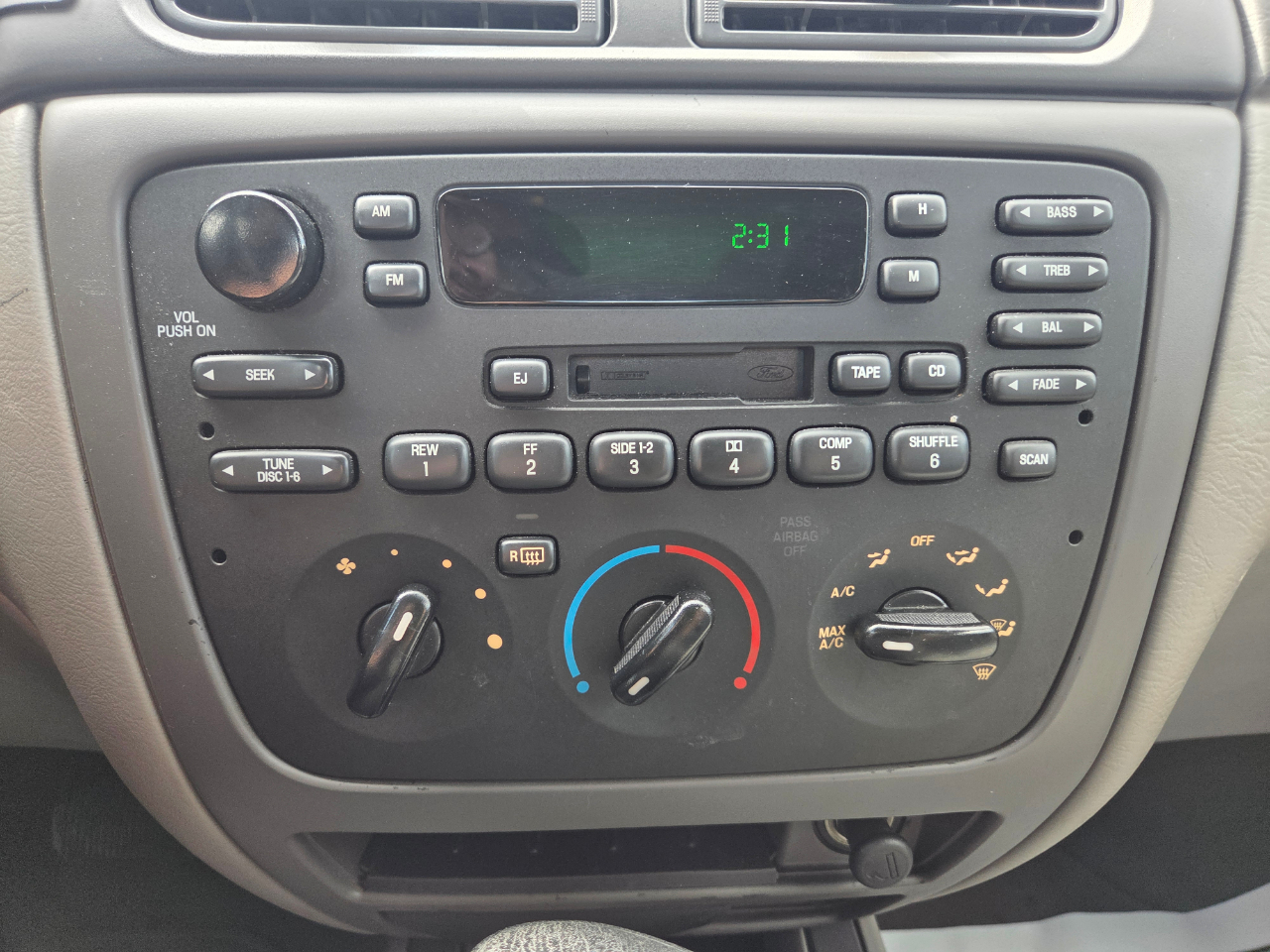 Ford Taurus SE 2006