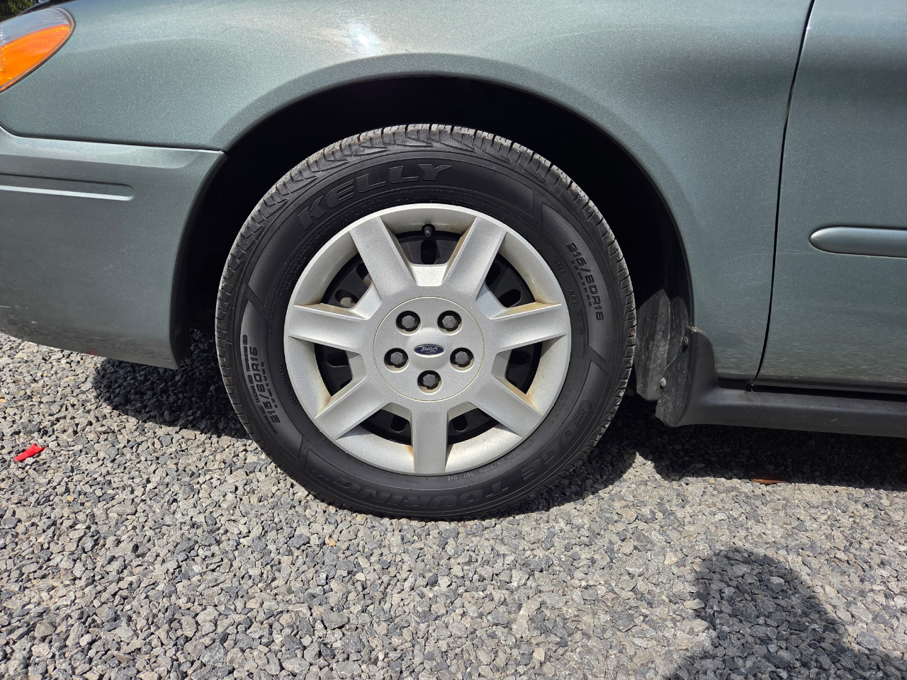 Ford Taurus SE 2006