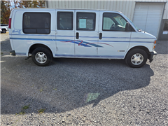 1996 Chevrolet G-Series Van 