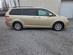 2011 Toyota Sienna 