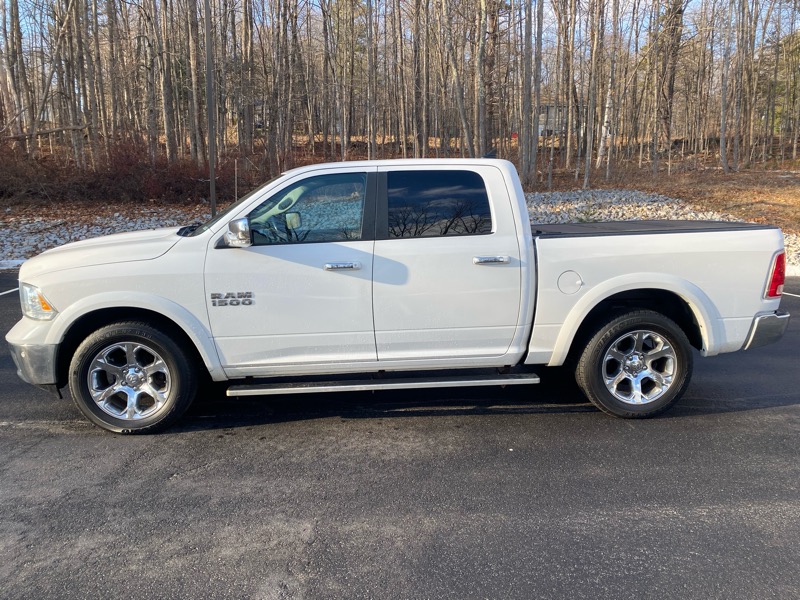 RAM 1500 Laramie Crew Cab SWB 4WD 2018