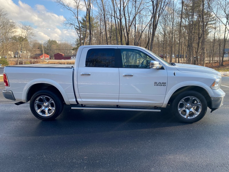 RAM 1500 Laramie Crew Cab SWB 4WD 2018