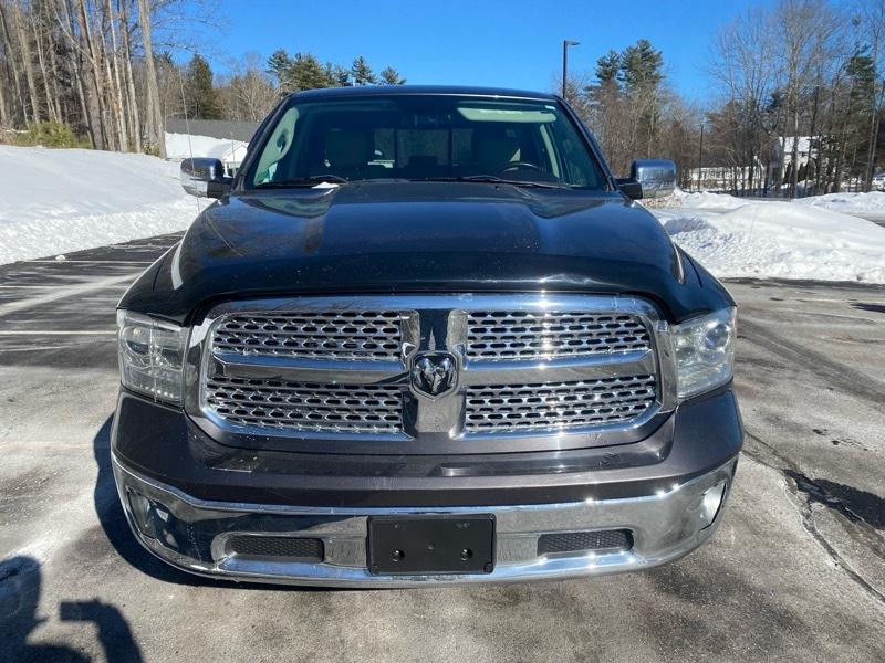 RAM 1500 Laramie Quad Cab 4WD 2015