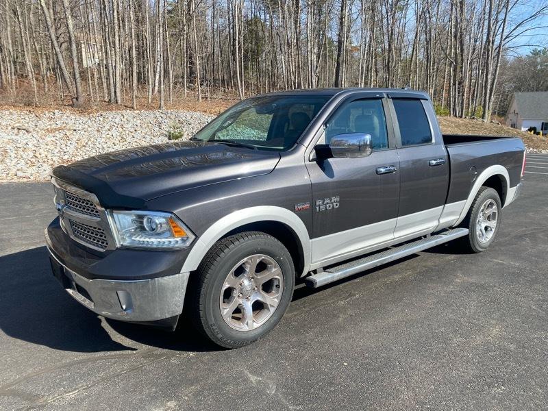 2015 RAM 1500 Laramie Quad Cab 4WD