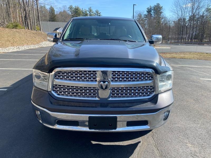 RAM 1500 Laramie Quad Cab 4WD 2015
