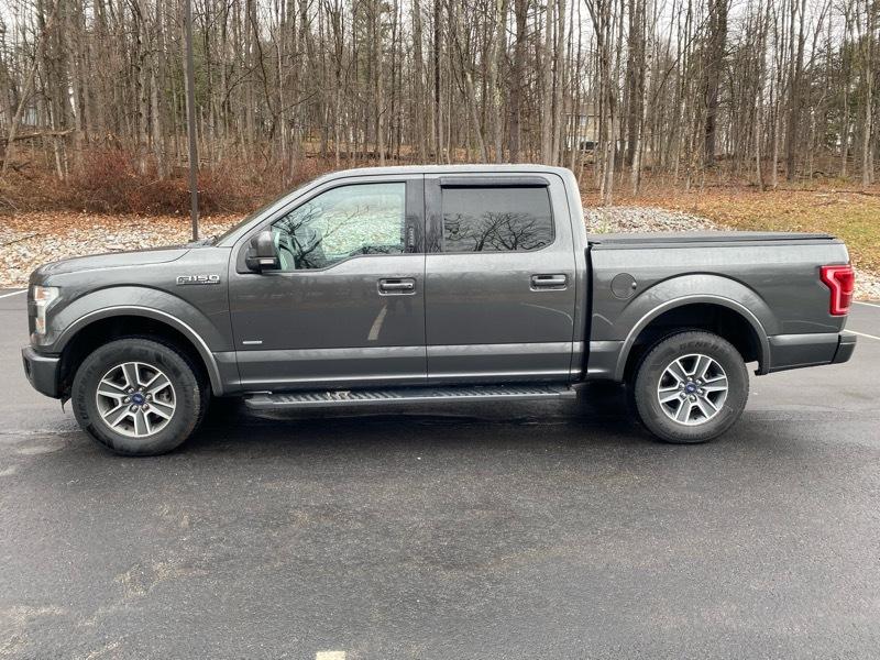 Ford F-150 4WD SuperCrew 145" Lariat 2016